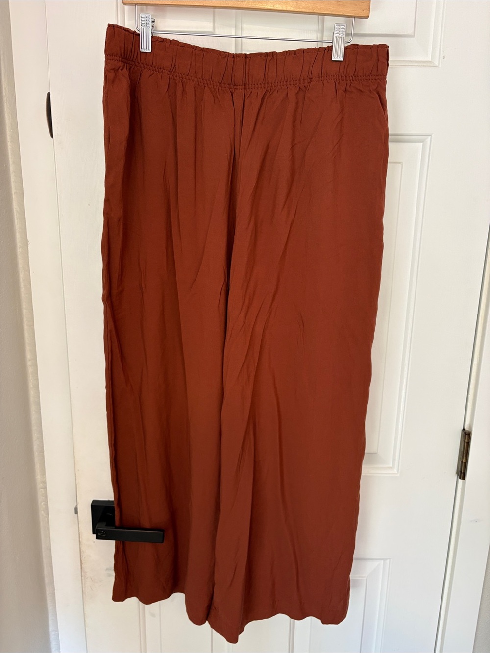 H&M Women's Wide-Leg Chinos in Rust